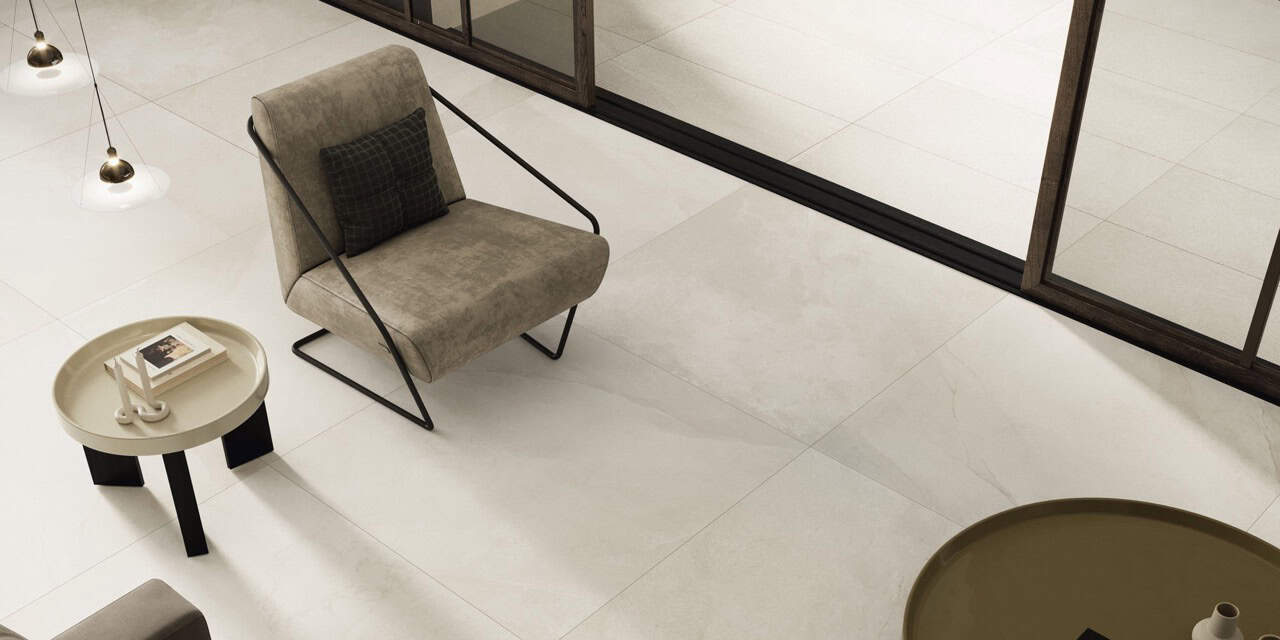 Portraits Comblanchien AExtra20 60x120; Portraits Comblanchien 120x120 Matt; Portraits Comblanchien 60x120 Matt; Portraits Comblanchien 60x120 Groove; Deco Solutions Pampa 120x278 Matt (Slider)