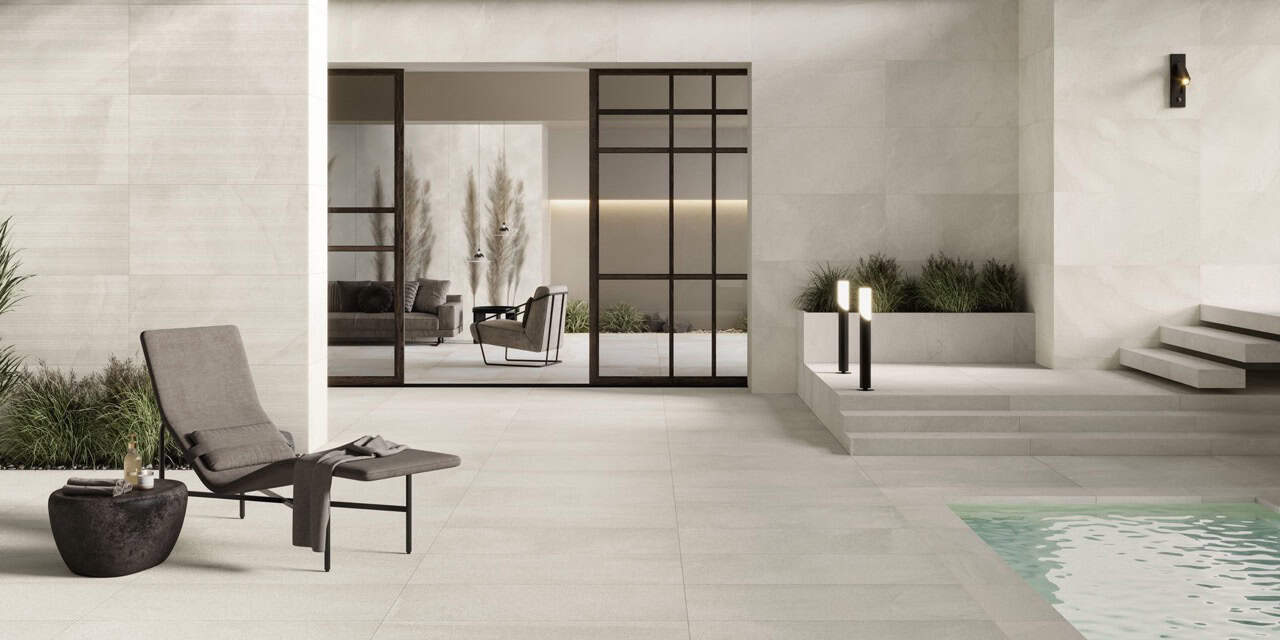 Portraits Comblanchien AExtra20 60x120; Portraits Comblanchien 120x120 Matt; Portraits Comblanchien 60x120 Matt; Portraits Comblanchien 60x120 Groove; Deco Solutions Pampa 120x278 Matt (Slider)