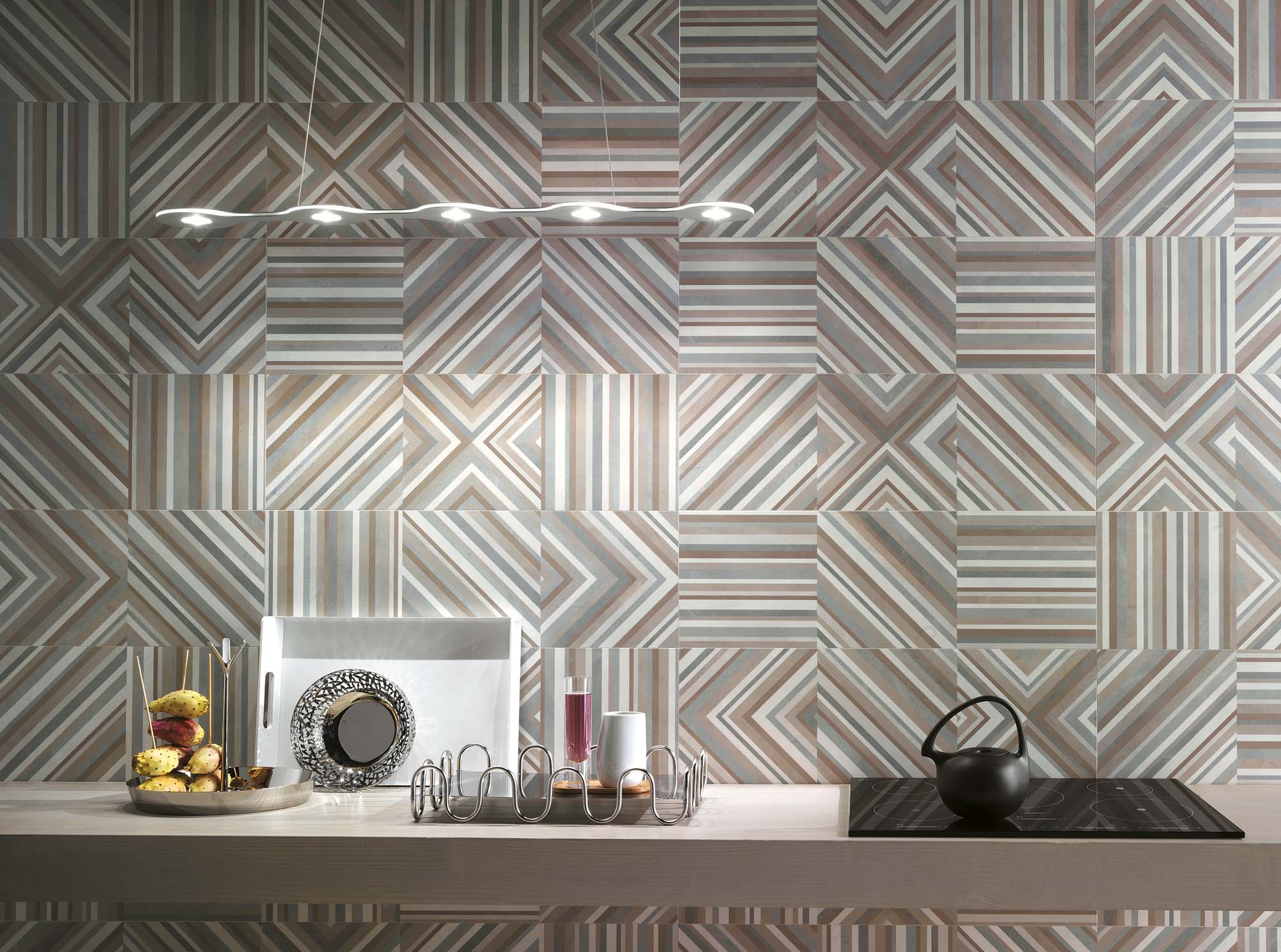 colour line deco feature tile